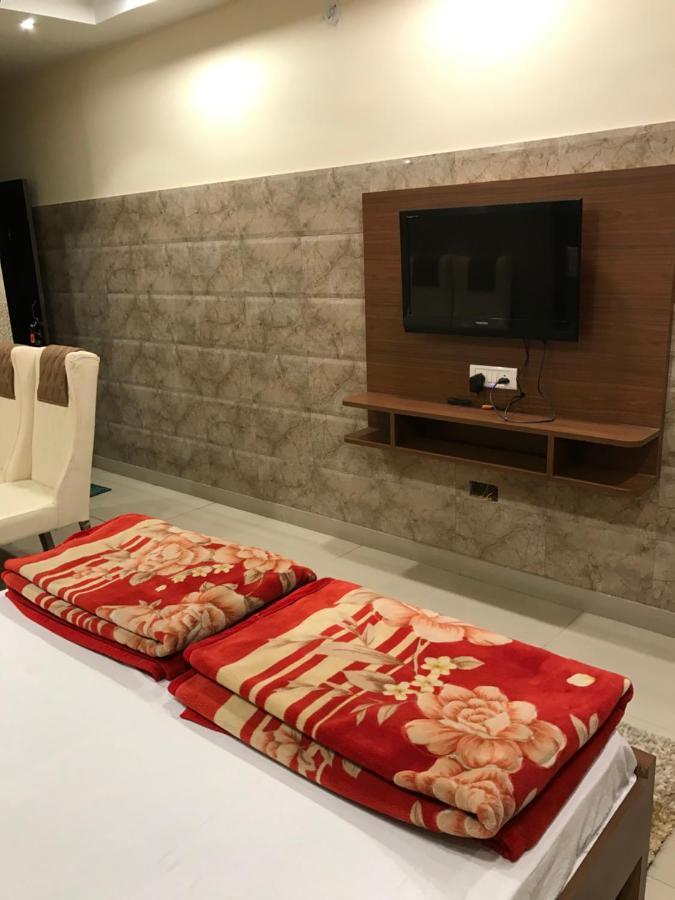 Bulandshahr Hotel Natraj מראה חיצוני תמונה