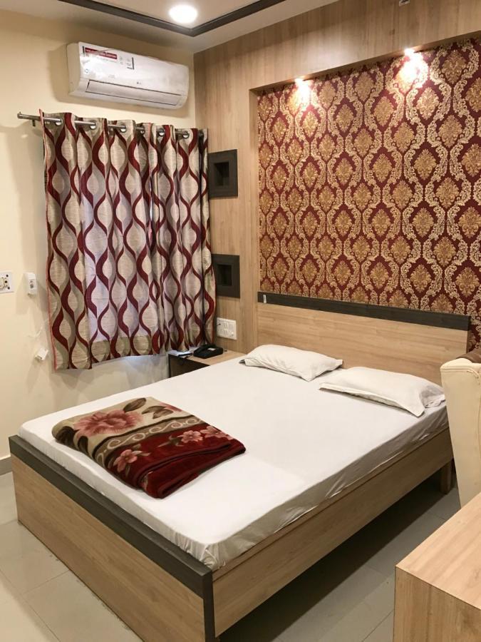 Bulandshahr Hotel Natraj מראה חיצוני תמונה