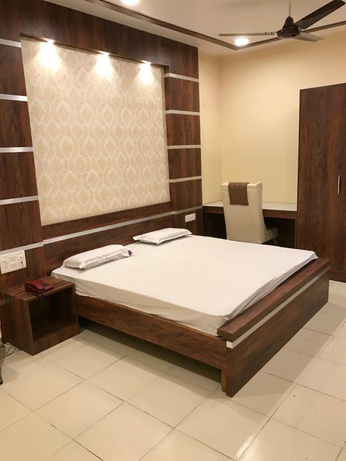 Bulandshahr Hotel Natraj מראה חיצוני תמונה