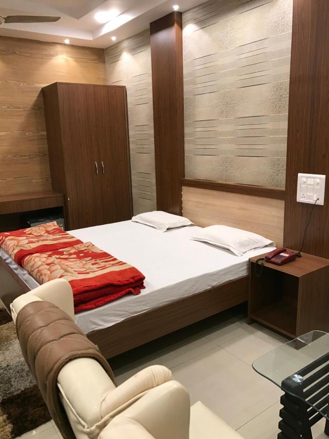 Bulandshahr Hotel Natraj מראה חיצוני תמונה