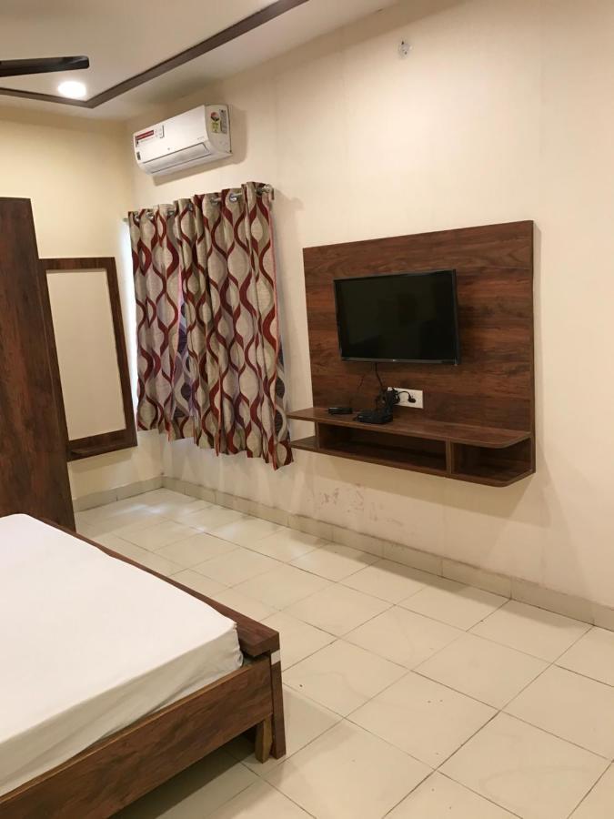 Bulandshahr Hotel Natraj מראה חיצוני תמונה